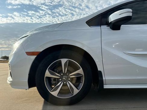 Used 2020 Honda Odyssey Touring image 5
