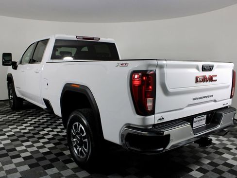 Used 2023 GMC Sierra 3500 SLE w/ SLE Convenience Package AWD/4WD image 6