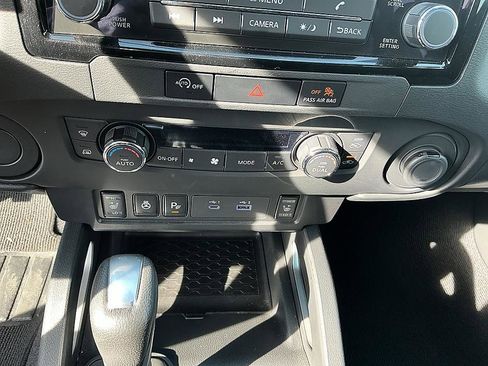 Certified 2024 Nissan Frontier SV w/ SV Convenience Package image 17