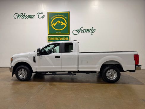Used 2020 Ford F250 XL w/ Power Equipment Group image 5