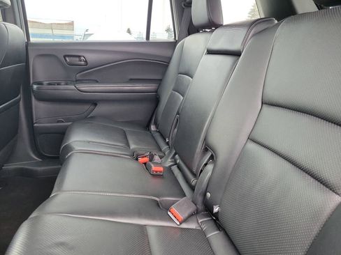 Used 2023 Honda Passport EX-L image 11