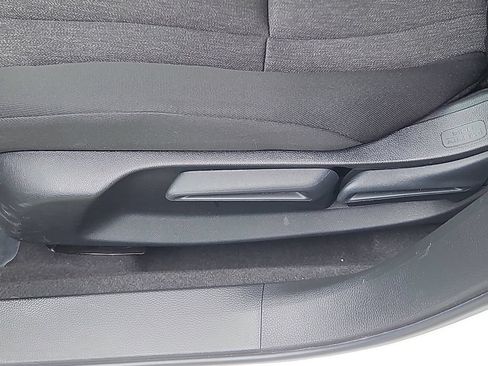 Used 2025 Honda Accord LX image 18
