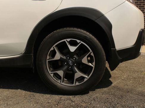 Used 2019 Subaru Crosstrek 2.0i Premium w/ Popular Package #3 image 4