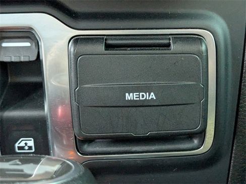 Used 2024 Jeep Wrangler Rubicon w/ Safety Group image 29