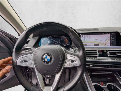 Used 2022 BMW X7 xDrive40i AWD/4WD image 15