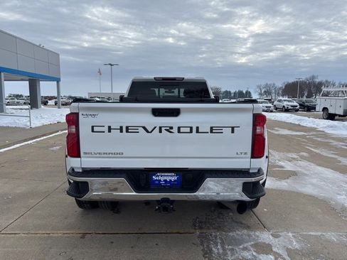 Used 2021 Chevrolet Silverado 3500 LTZ w/ LTZ Convenience Package image 7
