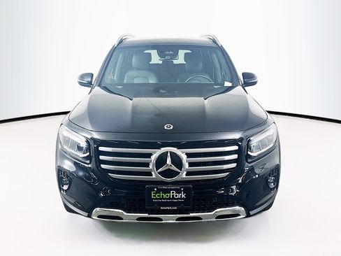Used 2025 Mercedes-Benz GLB 250 4MATIC image 2