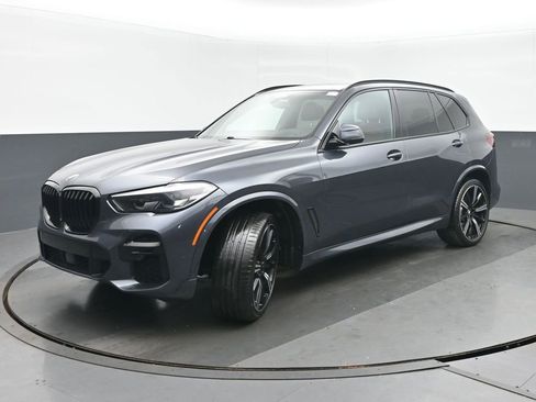 Used 2022 BMW X5 M50i AWD/4WD image 7