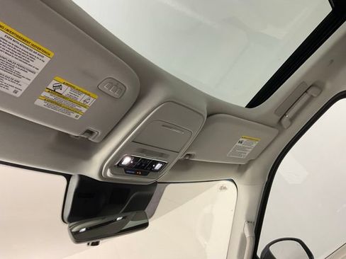 Used 2025 Lincoln Navigator L Reserve AWD/4WD image 21