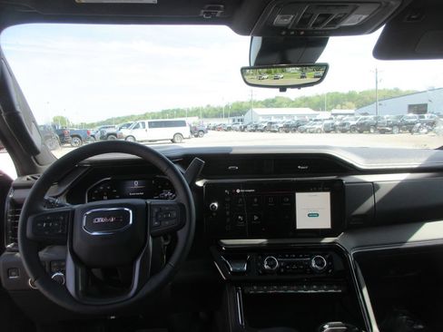 New 2026 GMC Sierra 2500 AT4X AWD/4WD image 17