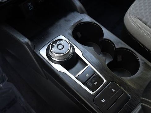 Used 2022 Ford Escape SE image 12