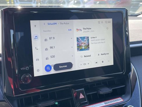 Used 2025 Toyota Corolla LE image 31