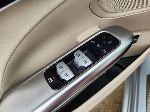 Used 2022 Mercedes-Benz C 300 Sedan image 28