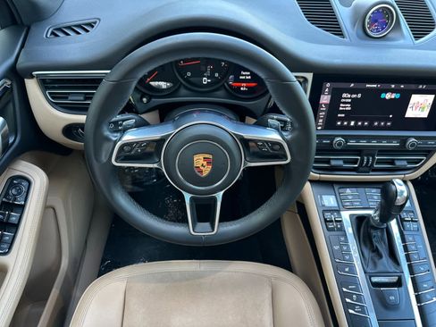 Certified 2020 Porsche Macan AWD/4WD image 15