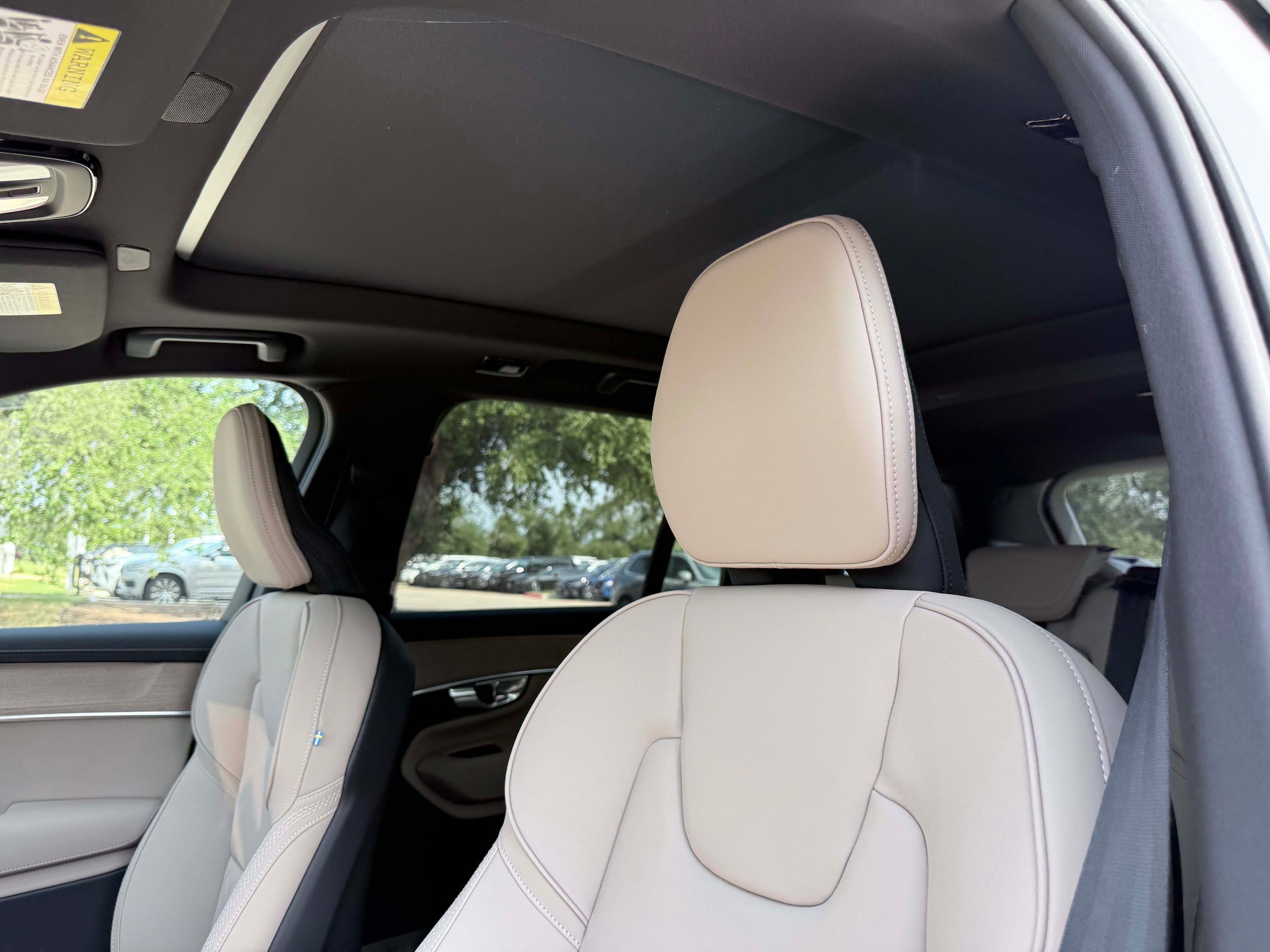New 2026 Volvo XC90 B6 Plus w/ Protection Package Premier AWD/4WD image 14