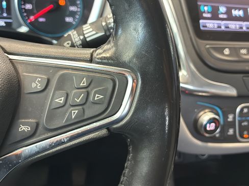 Used 2018 Chevrolet Equinox LT w/ Sun & Infotainment Package FWD image 37