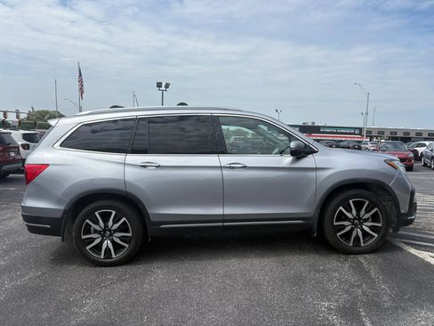 Used 2019 Honda Pilot Elite image 6