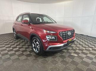 Used 2025 Hyundai Venue SEL FWD 360° Tour