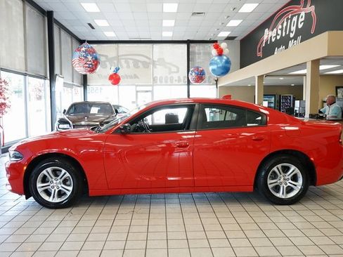 Used 2023 Dodge Charger SXT image 3