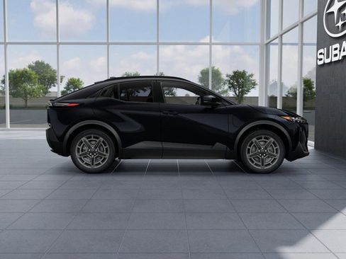 New 2026 Subaru Uncharted Standard Model image 6