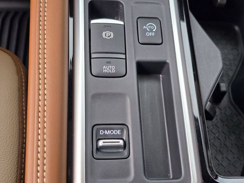 Used 2026 Nissan Pathfinder Platinum w/ Cargo Package FWD image 30
