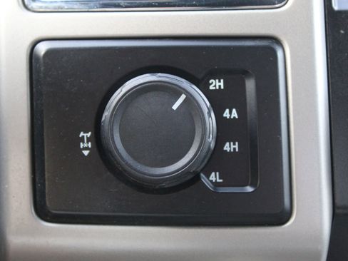 Used 2015 Ford F150 Lariat w/ Equipment Group 501A Mid AWD/4WD image 19