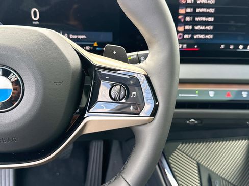 Used 2025 BMW X3 xDrive30i w/ Convenience Package image 23