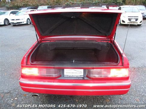 Used 1992 Cadillac Allante image 10