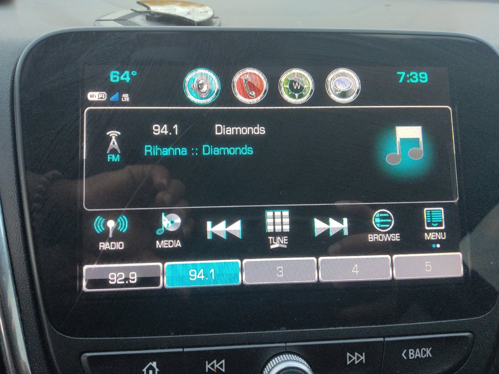 Used 2018 Chevrolet Equinox LT w/ Sun & Infotainment Package FWD image 25