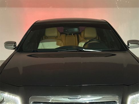 Used 2014 Chrysler 300 Uptown Edition w/ Quick Order Package 22M image 25