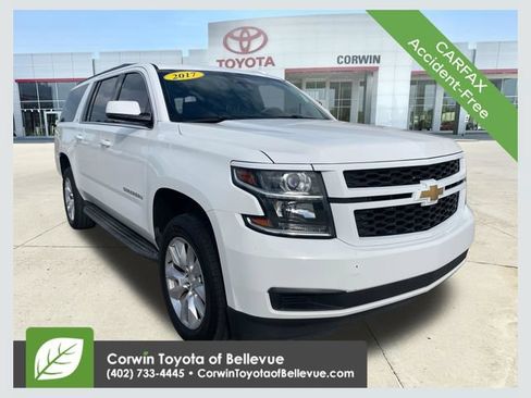 Used 2017 Chevrolet Suburban LT RWD image 1