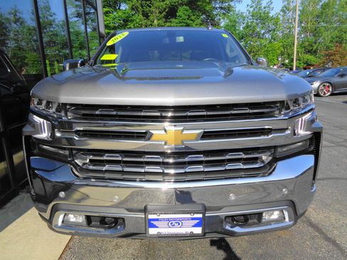Used 2022 Chevrolet Silverado 1500 LTZ AWD/4WD image 2