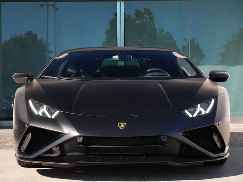 Used 2022 Lamborghini Huracan EVO image 5