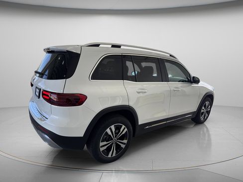New 2026 Mercedes-Benz GLB 250 image 6