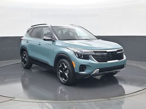 Used 2025 Kia Seltos S FWD image 3