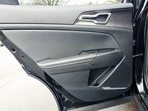 Used 2023 Kia Sportage EX image 26