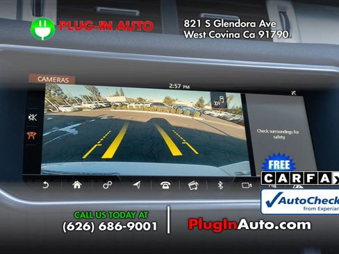 Used 2017 Land Rover Range Rover Evoque SE image 29