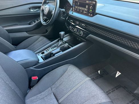 Used 2024 Honda Accord Sport image 31