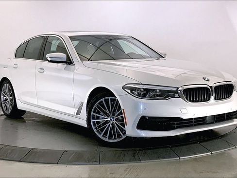 Used 2019 BMW 540i w/ Executive Package RWD image 32