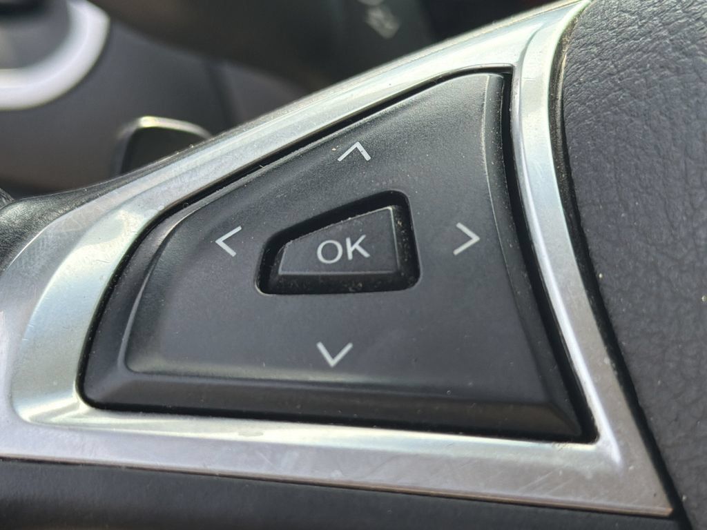 Used 2017 Ford Edge SEL w/ Equipment Group 201A FWD image 17