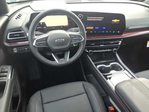 New 2026 Chevrolet Traverse Z71 w/ LPO, Floor Liner Package image 7