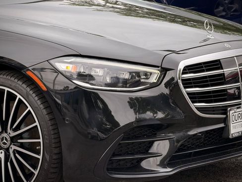 Used 2022 Mercedes-Benz S 500 4MATIC w/ AMG Line Package image 5