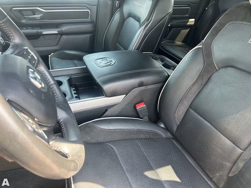 Certified 2024 RAM 1500 Laramie RWD image 17