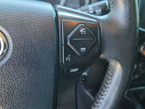 Used 2018 Toyota 4Runner TRD Off-Road Premium AWD/4WD image 22