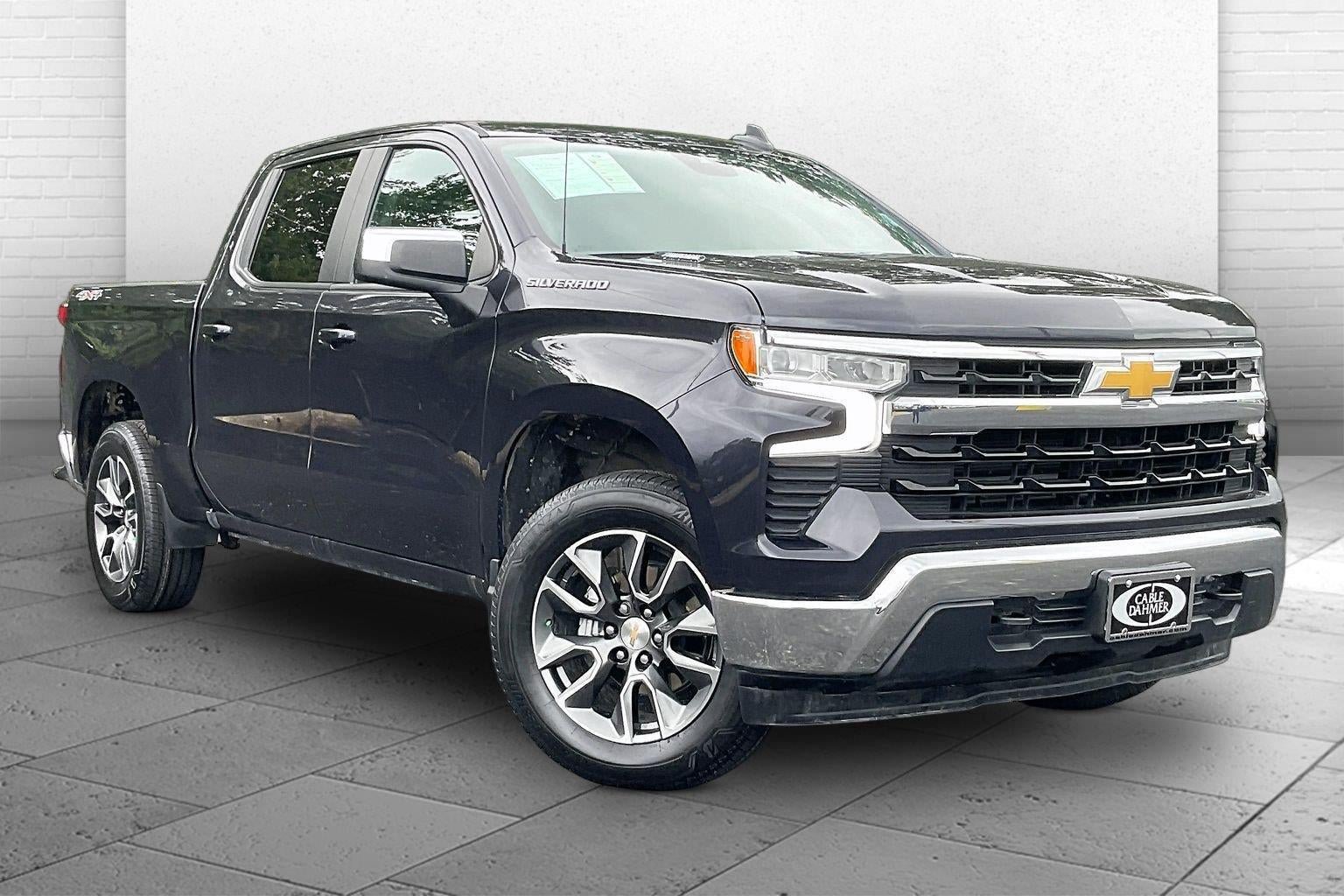 Used 2024 Chevrolet Silverado 1500 LT AWD/4WD image 1