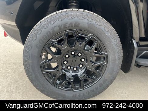 New 2026 GMC Hummer EV SUV w/ LPO, Sport Package image 28