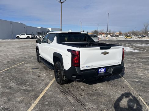 Used 2024 Chevrolet Silverado EV W/T image 4