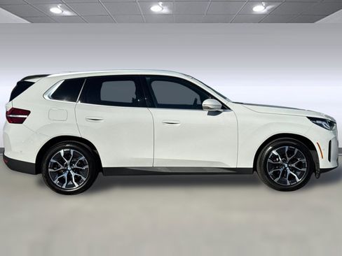 Used 2025 BMW X3 xDrive30i w/ Premium Package image 7