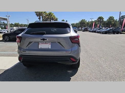 Used 2025 Chevrolet Trax RS w/ Driver Confidence Package image 31