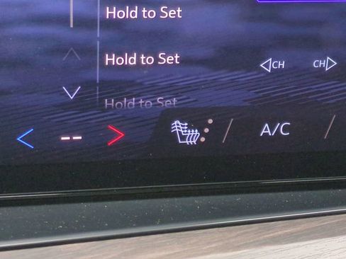 Used 2025 Chevrolet Tahoe LT AWD/4WD image 28